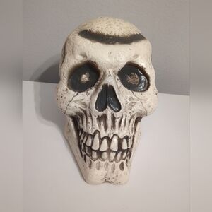 Halloween Blow Mold Seasons Skeleton Skull Plastic Halloween Decor
